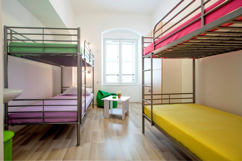 Downtown Hostel Split Eksteriør bilde