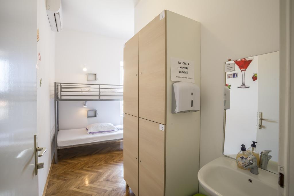 Downtown Hostel Split Eksteriør bilde